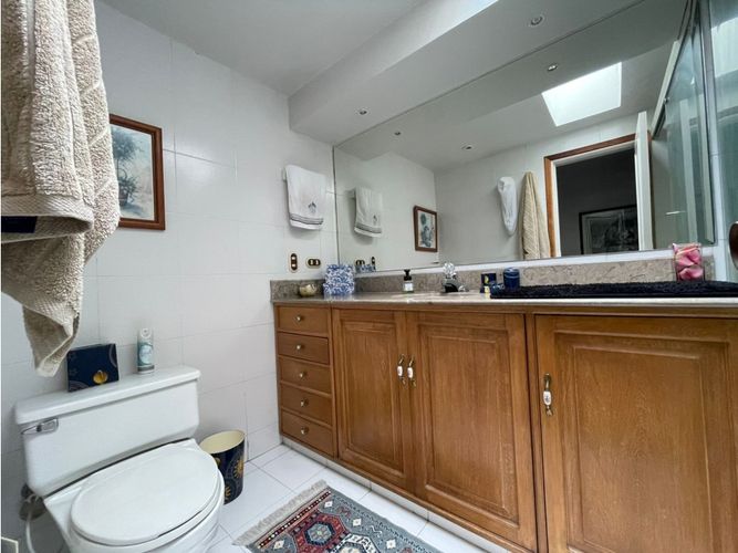 Casa de 3 alcobas en venta en Santa Barbara, Bogotá, 298 m² · foto 17 de 24