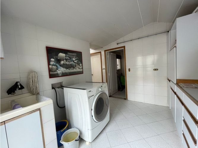 Casa de 3 alcobas en venta en Santa Barbara, Bogotá, 298 m² · foto 18 de 24