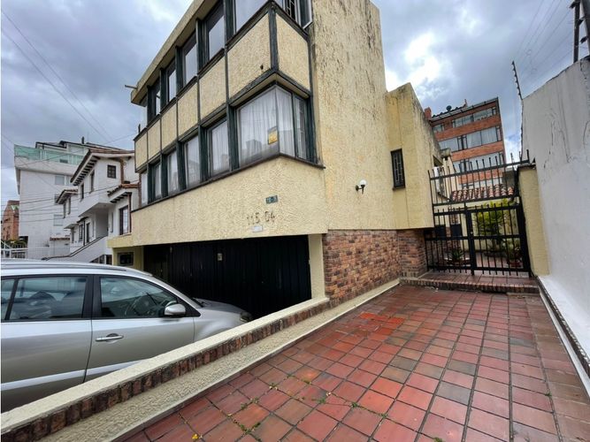 Casa de 3 alcobas en venta en Santa Barbara, Bogotá, 298 m² · foto 24 de 24