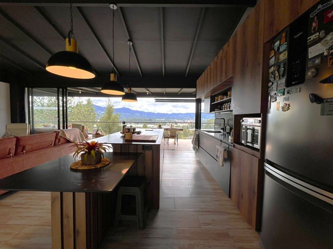 Casa de 2 alcobas en venta en El Capiro, La Ceja, 209 m² · foto 3 de 12