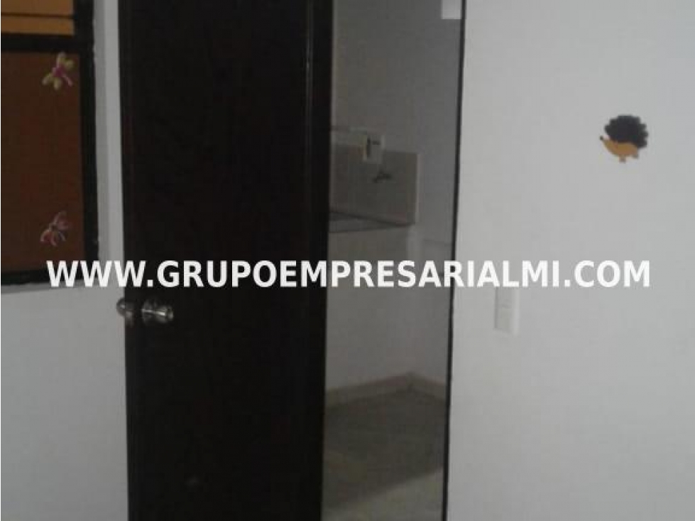 Apartaestudio for sale in El Poblado, Medellín 4