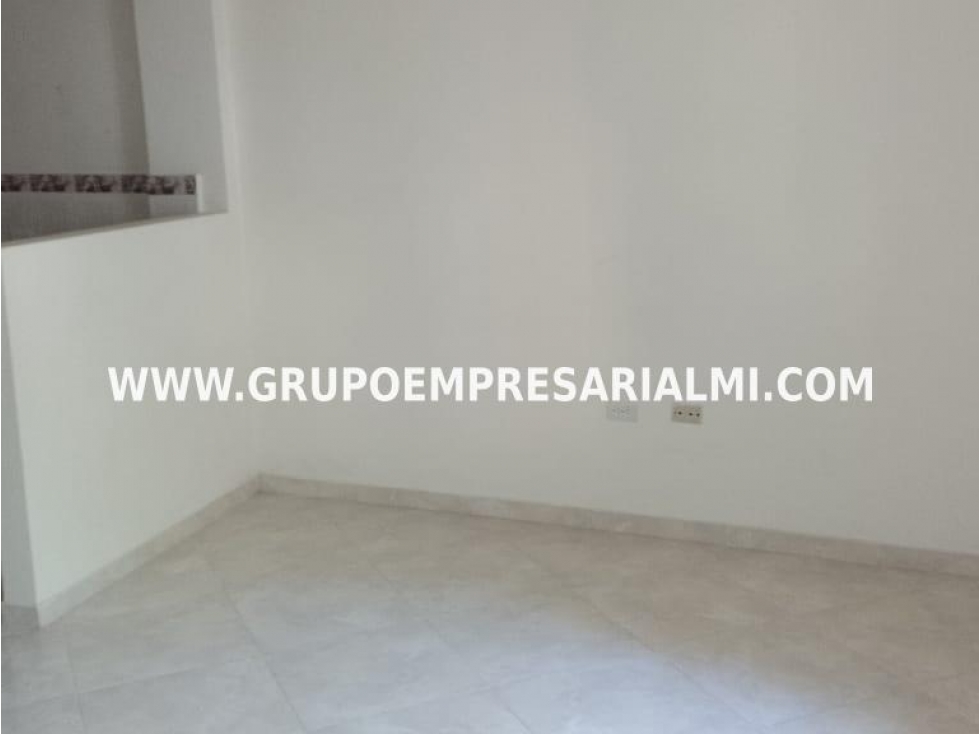 Apartaestudio for sale in San diego, Medellín 2