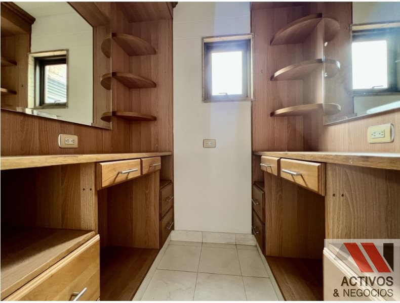 Apartamento en venta en Zona Centro, Envigado · foto 13 de 17