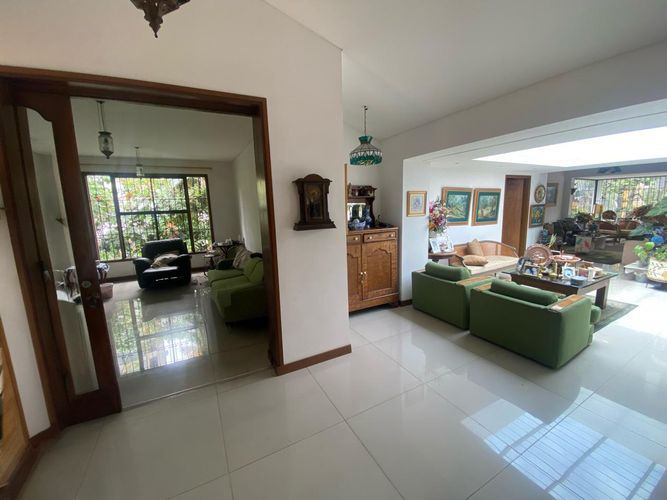 Oficina en arriendo en El Poblado, Medellín, 400 m² · foto 3 de 14