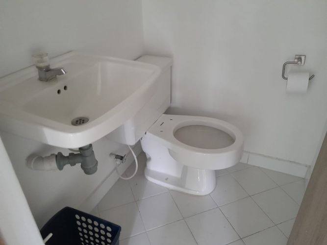 Oficina en arriendo en El Poblado, Medellín, 92 m² · foto 3 de 11