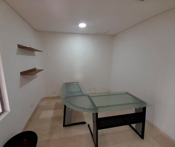 Oficina en arriendo en El Poblado, Medellín, 92 m² · foto 9 de 11