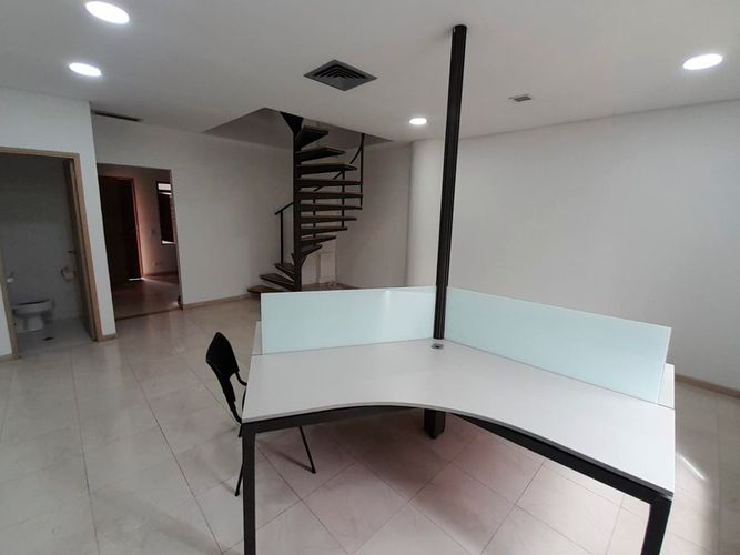 Oficina en arriendo en El Poblado, Medellín, 92 m² · foto 10 de 11