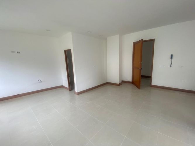 Oficina en arriendo en El Poblado, Medellín, 62 m² · foto 4 de 11