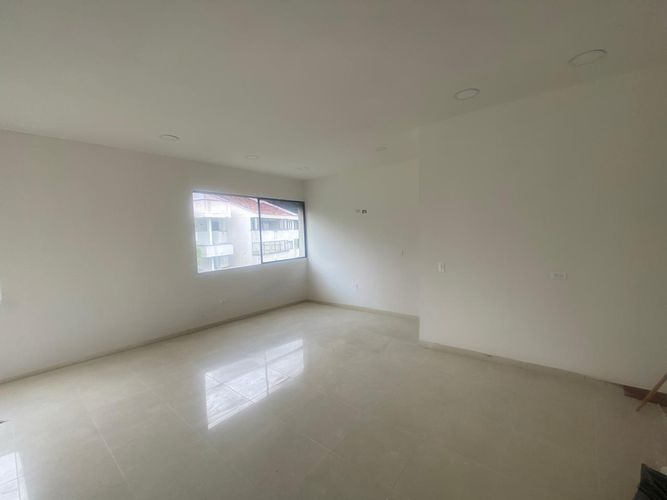 Oficina en arriendo en El Poblado, Medellín, 62 m² · foto 8 de 11