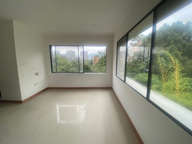 Oficina en arriendo en El Poblado, Medellín, 62 m² · foto 6 de 11