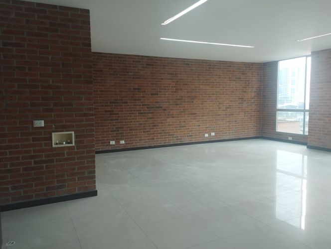 Oficina en arriendo en El Poblado, Medellín, 63 m² · foto 7 de 9