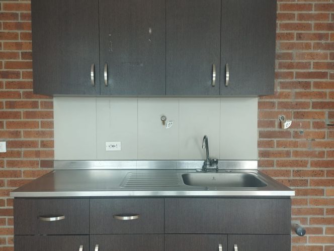 Oficina en arriendo en El Poblado, Medellín, 63 m² · foto 8 de 9