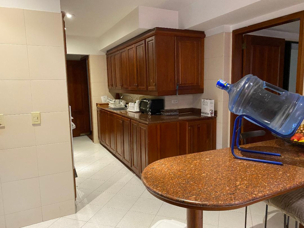 Apartamento en venta en Los Rosales, Bogotá · foto 7 de 12