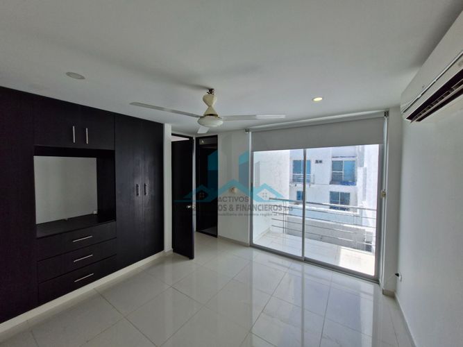 Casa de 4 alcobas en venta en Cn. Lagos Del Peñon, Girardot, 233 m² · foto 14 de 24
