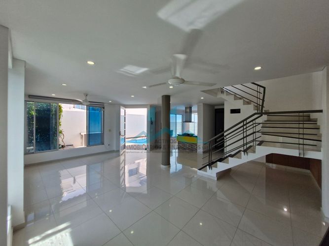 Casa de 4 alcobas en venta en Cn. Lagos Del Peñon, Girardot, 233 m² · foto 6 de 24