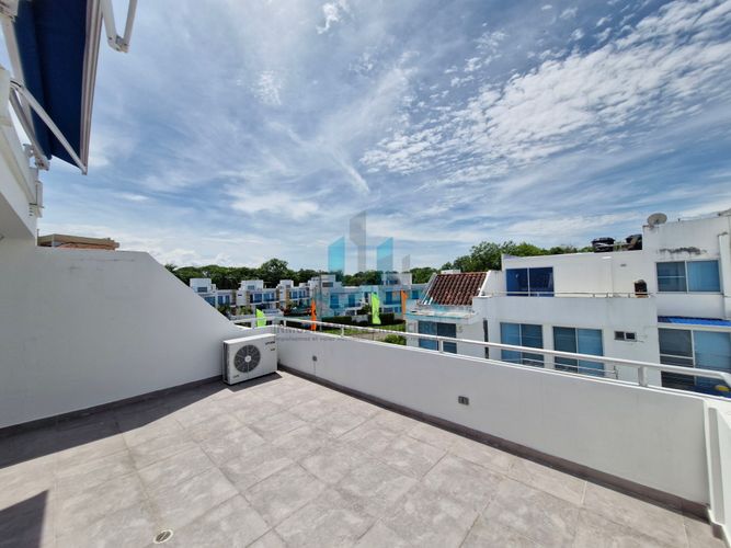 Casa de 4 alcobas en venta en Cn. Lagos Del Peñon, Girardot, 233 m² · foto 17 de 24