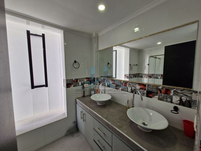 Casa de 4 alcobas en venta en Cn. Lagos Del Peñon, Girardot, 233 m² · foto 13 de 24