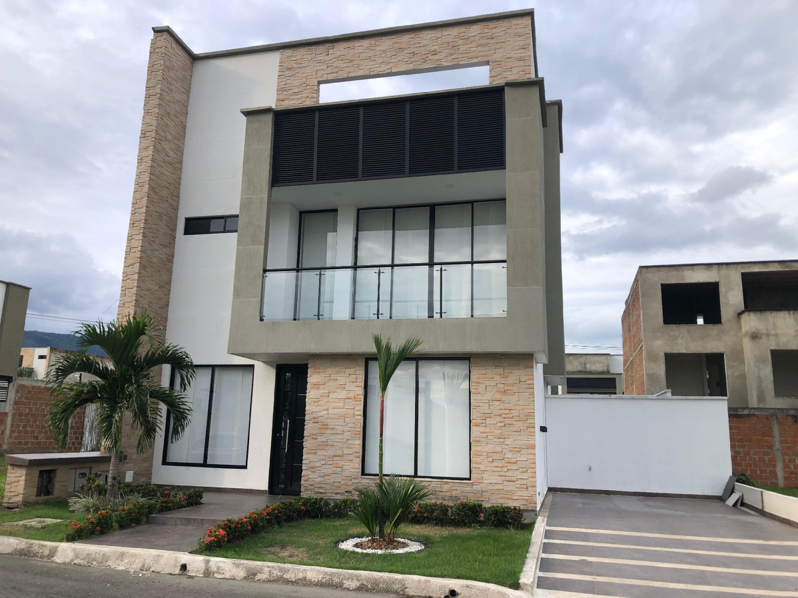 Casa en Venta en Las Mercedes, Medellín