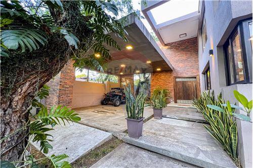 En Venta elegante residencia soñada en San Bernardino — foto 3