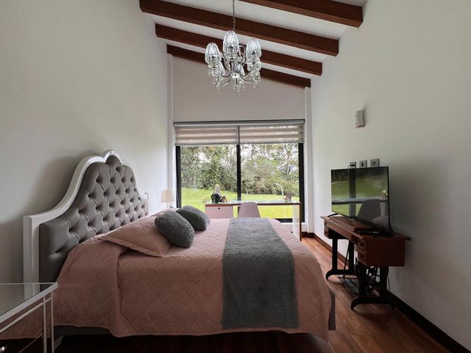 Casa de 4 alcobas en venta en Guamito, La Ceja, 375 m² · foto 8 de 15