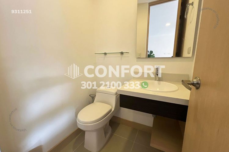 Apartamento de 3 alcobas en arriendo en Castropol, Medellín, 98 m² · foto 5 de 24