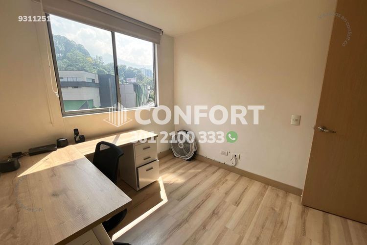 Apartamento de 3 alcobas en arriendo en Castropol, Medellín, 98 m² · foto 7 de 24