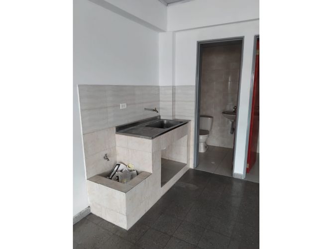 Local en arriendo en Belén, Medellín, 120 m² · foto 2 de 10