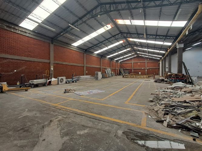 Bodega en arriendo en Conjunto Cerrado Zapan, Dosquebradas, 750 m² · foto 5 de 10