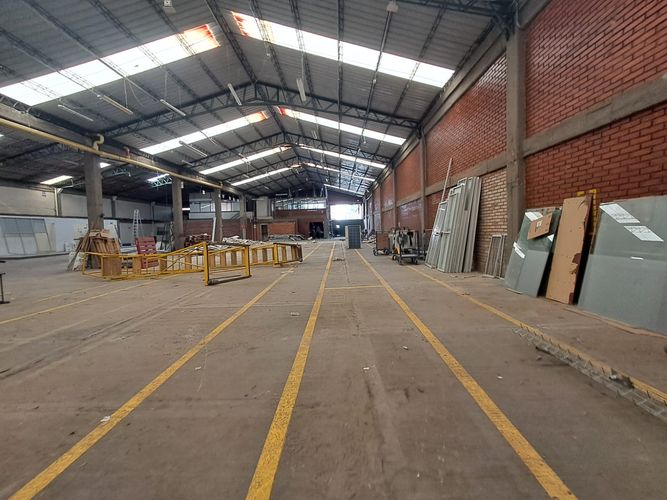 Bodega en arriendo en Conjunto Cerrado Zapan, Dosquebradas, 750 m² · foto 8 de 10