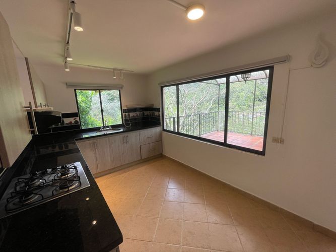 Casa de 4 alcobas en venta en Loma De La Doctora, Sabaneta, 170 m² · foto 6 de 13