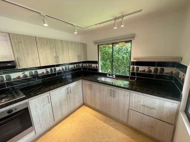 Casa de 4 alcobas en venta en Loma De La Doctora, Sabaneta, 170 m² · foto 7 de 13