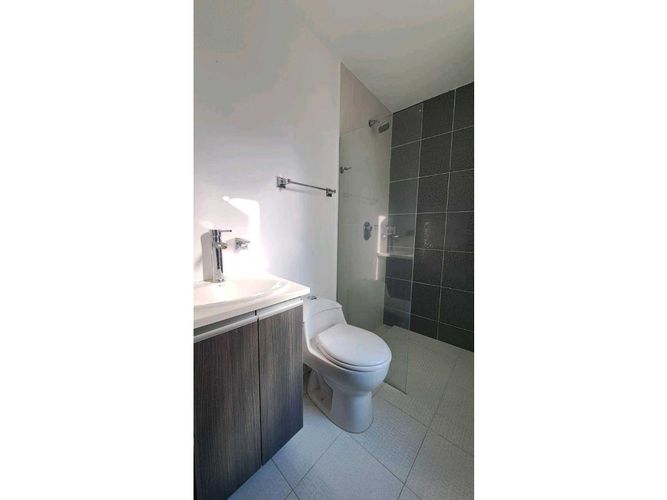 Apartamento de 3 alcobas en venta en Aliadas Del Sur, Sabaneta, 106 m² · foto 4 de 8