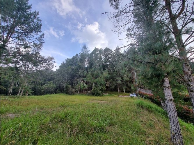 Lote en venta en Loma Del Escobero, Envigado, 4476 m² · foto 7 de 10