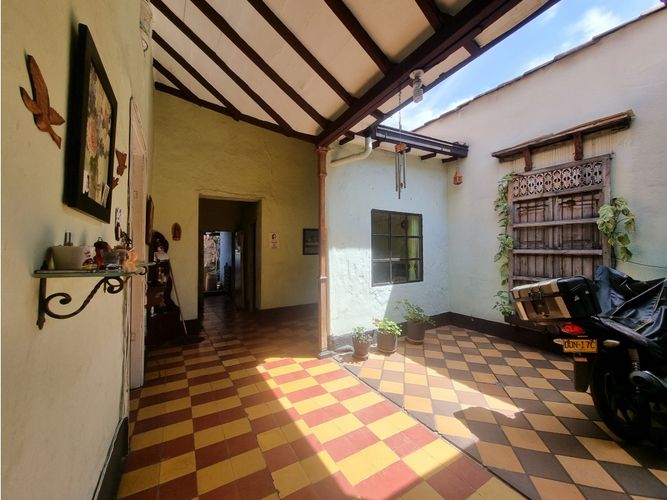 Casa de 4 alcobas en venta en Cristobal, Medellín, 230 m² · foto 3 de 20