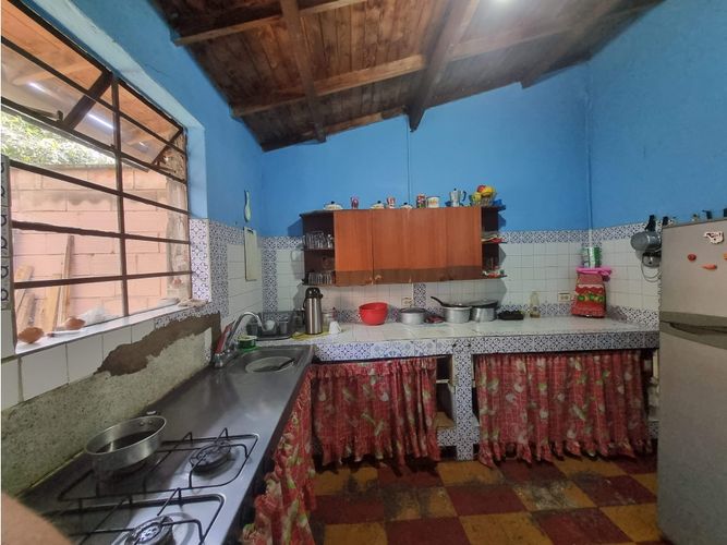 Casa de 4 alcobas en venta en Cristobal, Medellín, 230 m² · foto 18 de 20