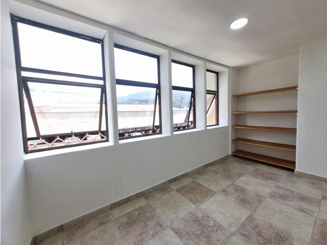 Oficina en venta en La Alpujarra, Medellín, 45 m² · foto 6 de 20