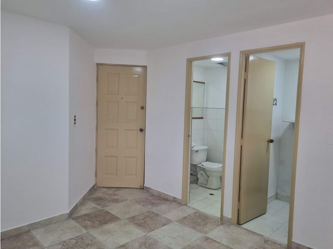 Oficina en venta en La Alpujarra, Medellín, 45 m² · foto 9 de 20