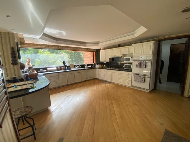Apartamento de 3 alcobas en venta en Los Rosales, Bogotá, 439 m² · foto 11 de 22