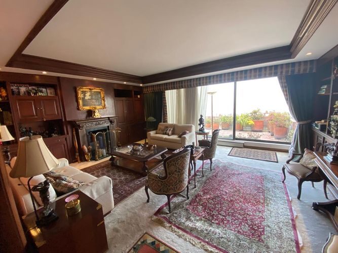 Apartamento de 3 alcobas en venta en Los Rosales, Bogotá, 439 m² · foto 16 de 22