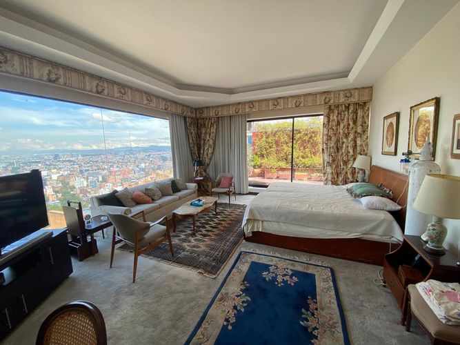 Apartamento de 3 alcobas en venta en Los Rosales, Bogotá, 439 m² · foto 18 de 22