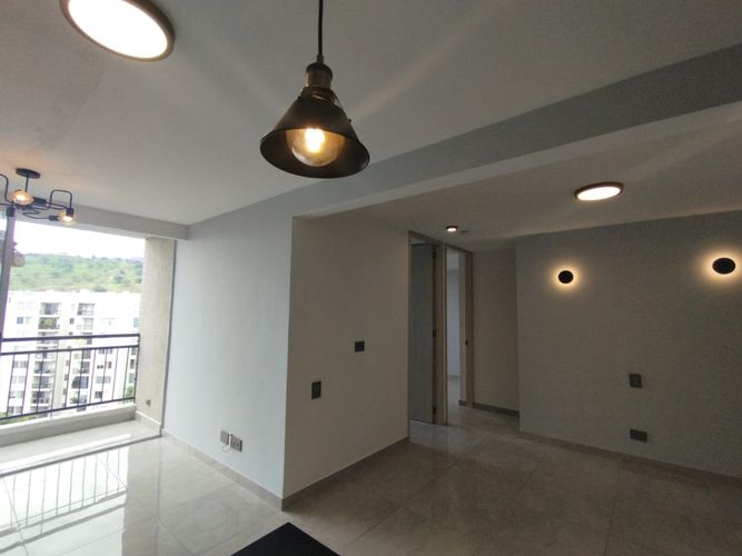 Apartamento de 2 alcobas en venta en Guabinas, Yumbo, 59 m² · foto 2 de 20