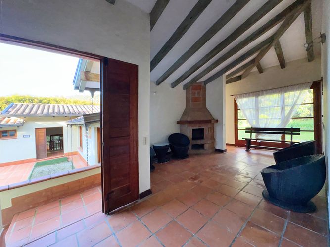 Casa de 6 alcobas en venta en Pantanillo, Envigado, 356 m² · foto 9 de 24