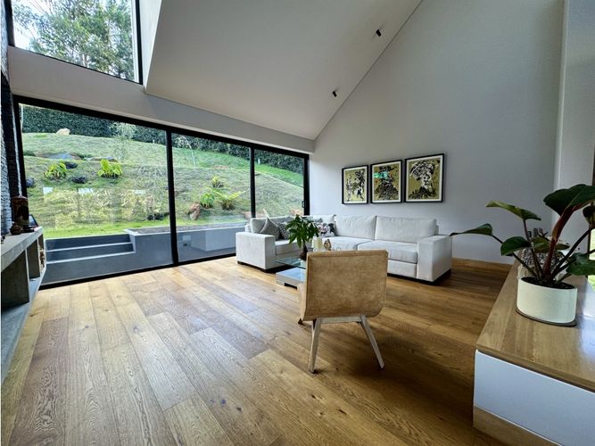 Casa de 5 alcobas en venta en Las Palmas, Envigado, 546 m² · foto 5 de 24