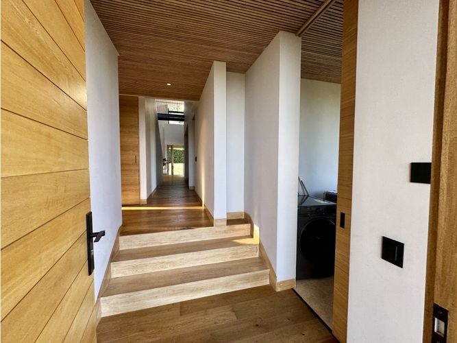 Casa de 5 alcobas en venta en Las Palmas, Envigado, 546 m² · foto 15 de 24