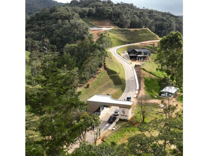 Lote en venta en Pantanillo, El Retiro, 4800 m² · foto 2 de 13