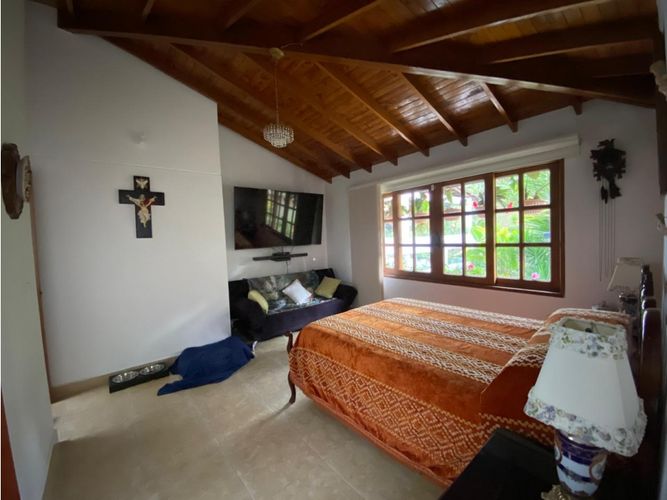 Casa de 4 alcobas en venta en Vía Las Palmas, El Retiro, 300 m² · foto 18 de 24