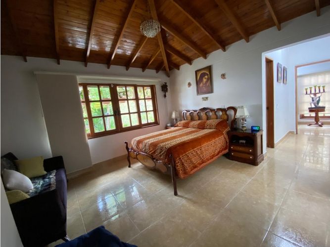 Casa de 4 alcobas en venta en Vía Las Palmas, El Retiro, 300 m² · foto 20 de 24
