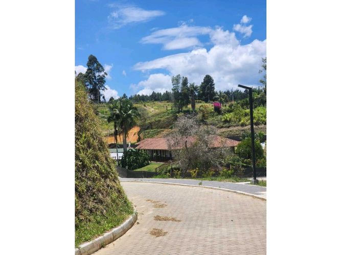 Lote en venta en Llano Grande, Rionegro, 1655 m² · foto 5 de 9