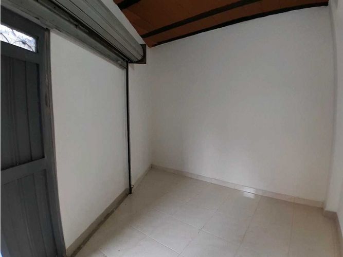 Local en arriendo en Bombona No.1, Medellín, 35 m² · foto 4 de 10
