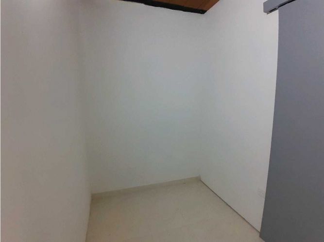 Local en arriendo en Bombona No.1, Medellín, 35 m² · foto 7 de 10